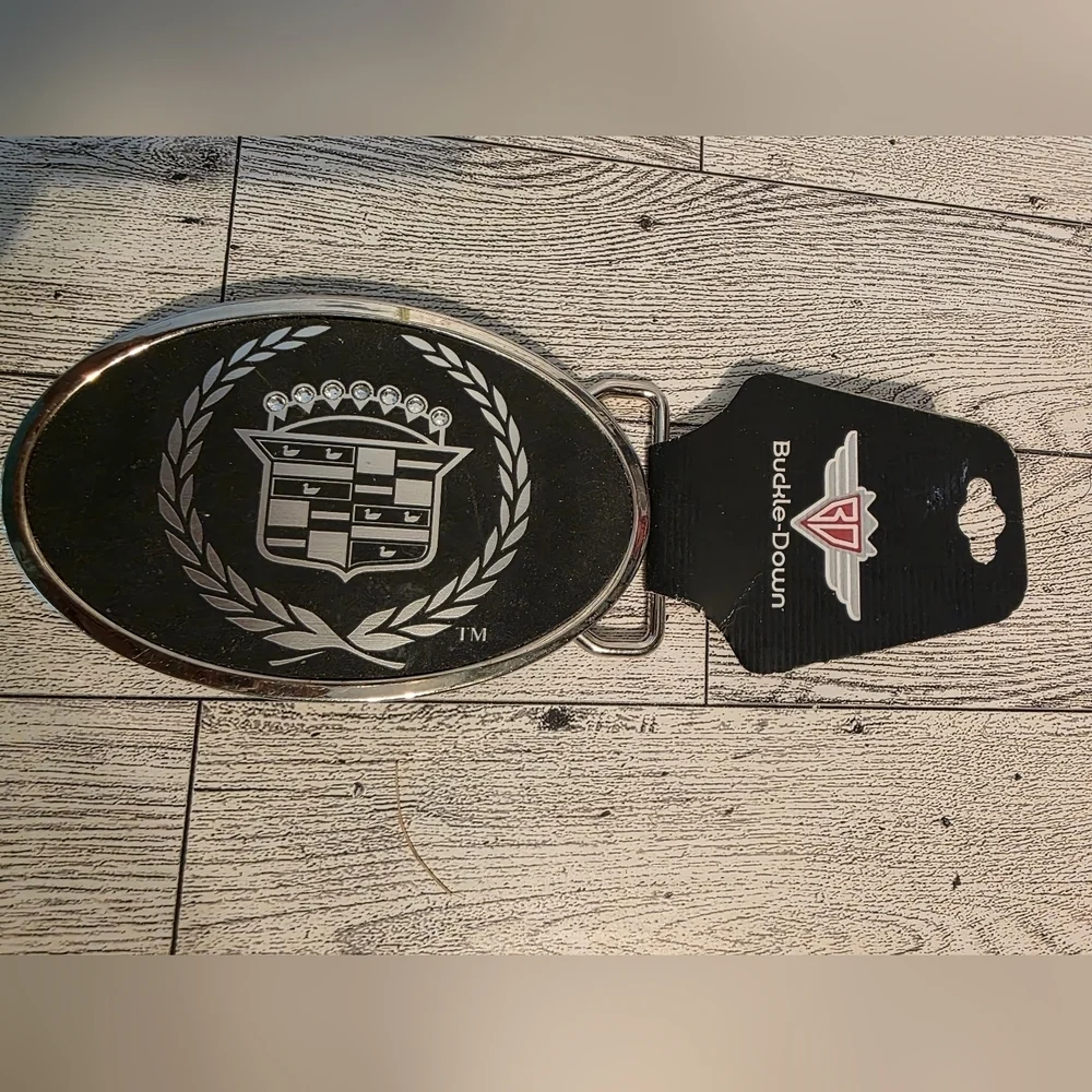 Buckle-Down GM Oval Belt Buckle in Silver